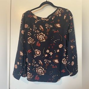 Cleo long sleeve navy floral blouse L